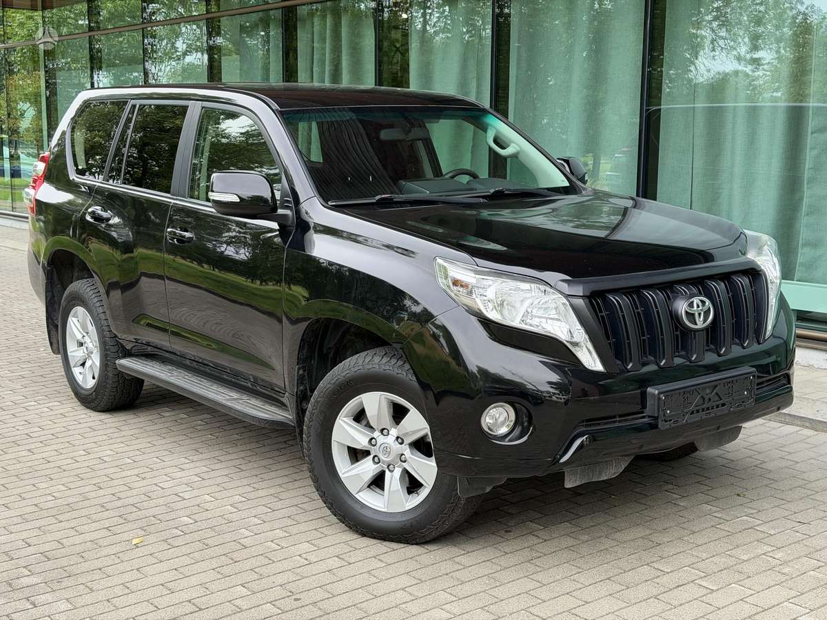 Toyota Land Cruiser - 3
