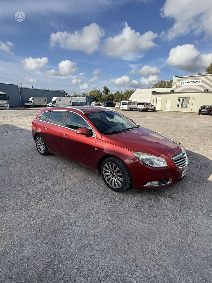 Opel Insignia, Универсал