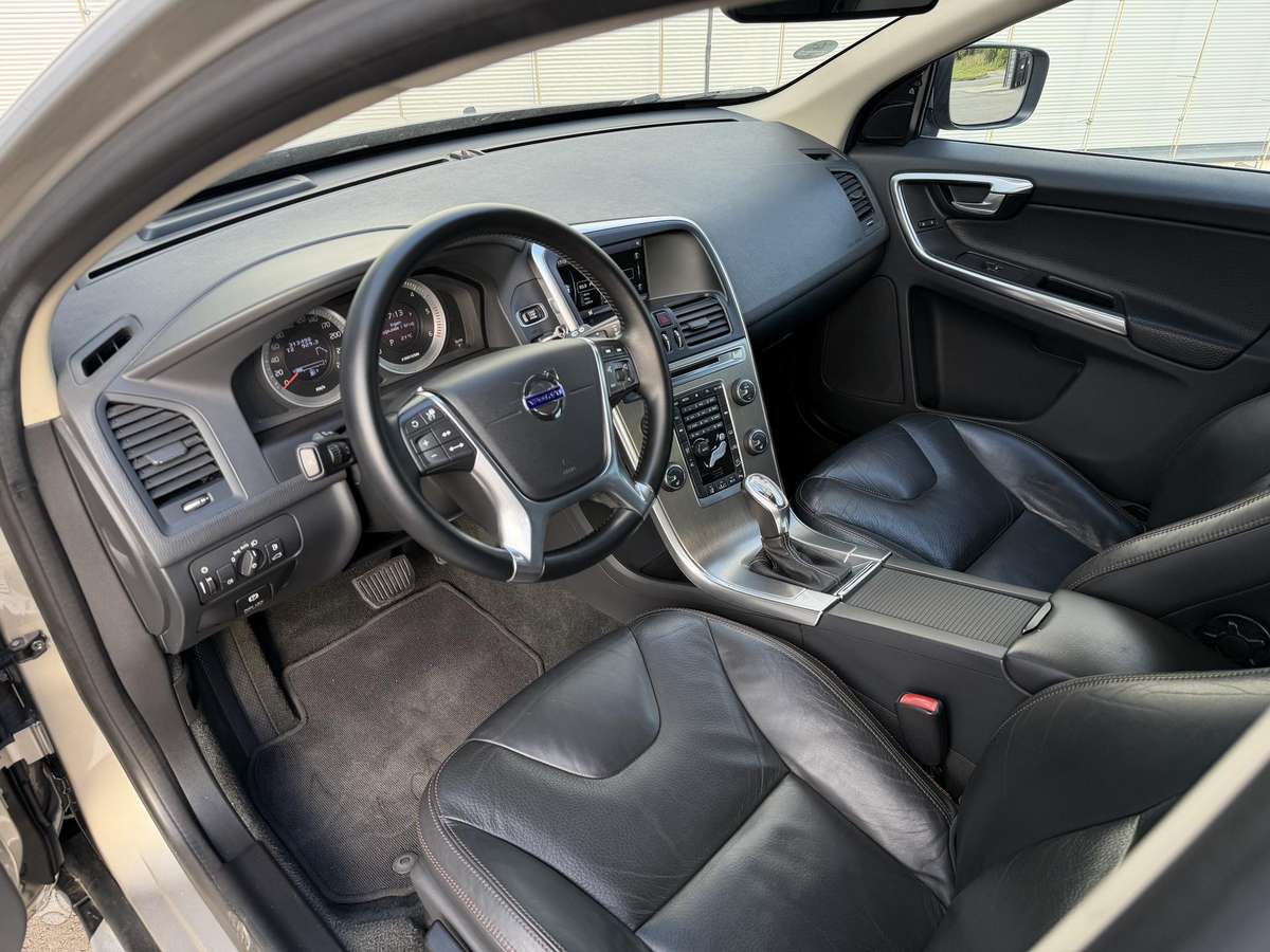 Volvo XC60 - 11