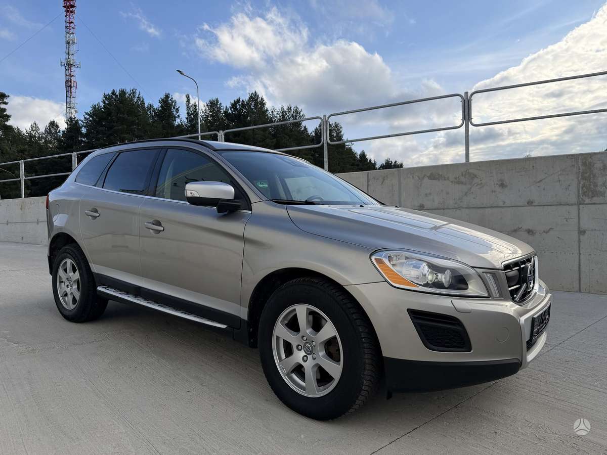 Volvo XC60 - 2