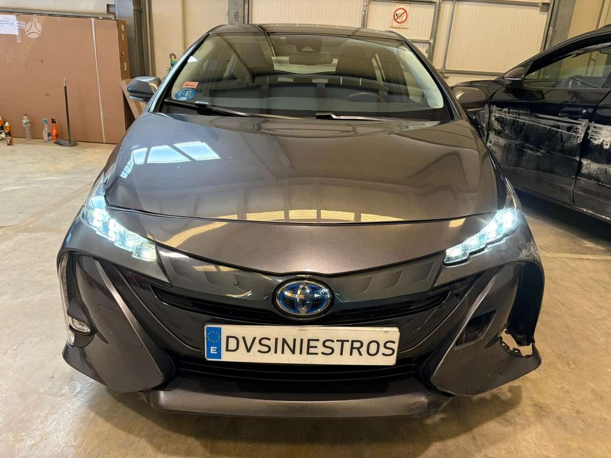 Toyota Prius Prime - 3