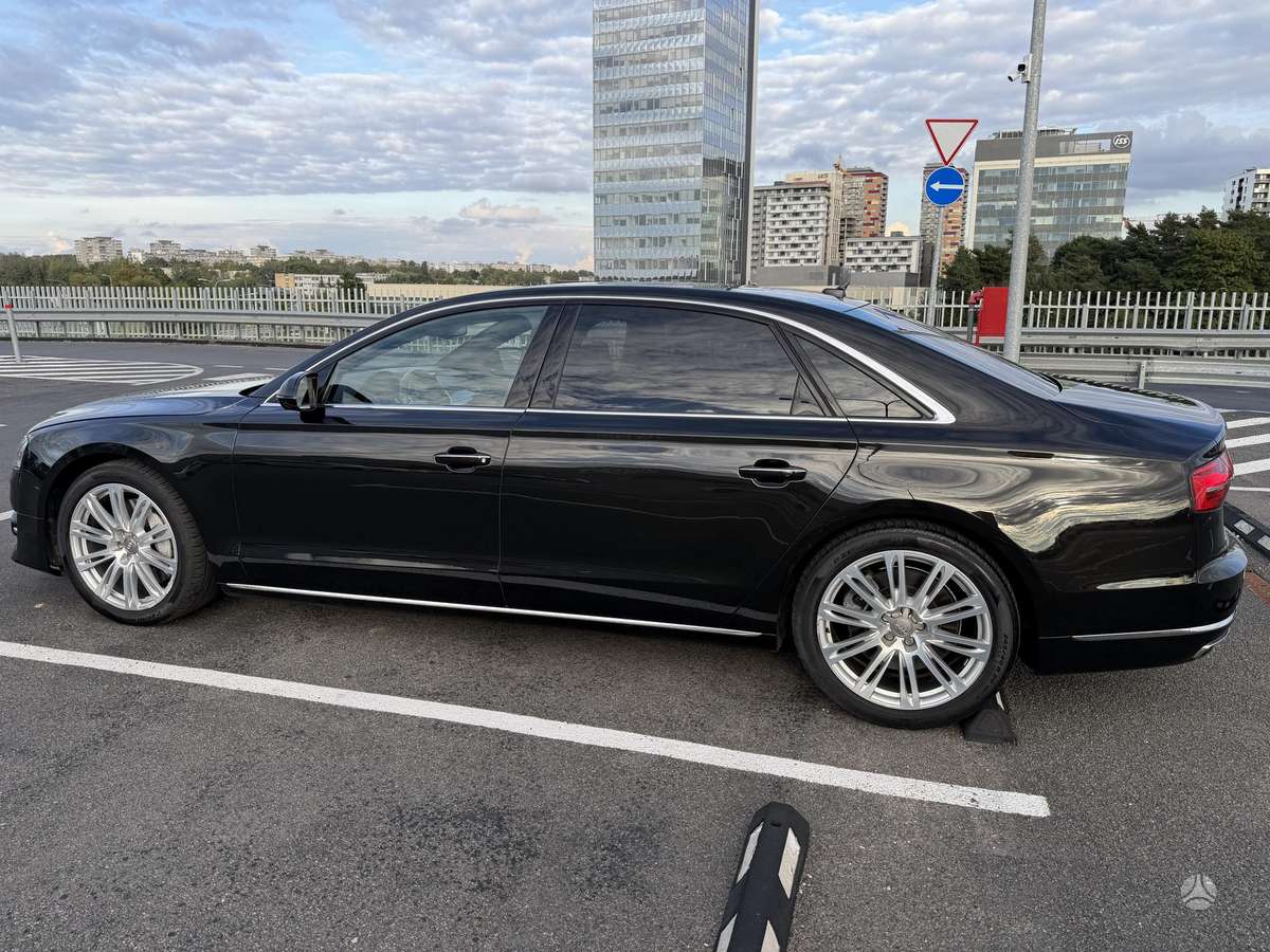 Audi A8 L, 3.0 l., Седан