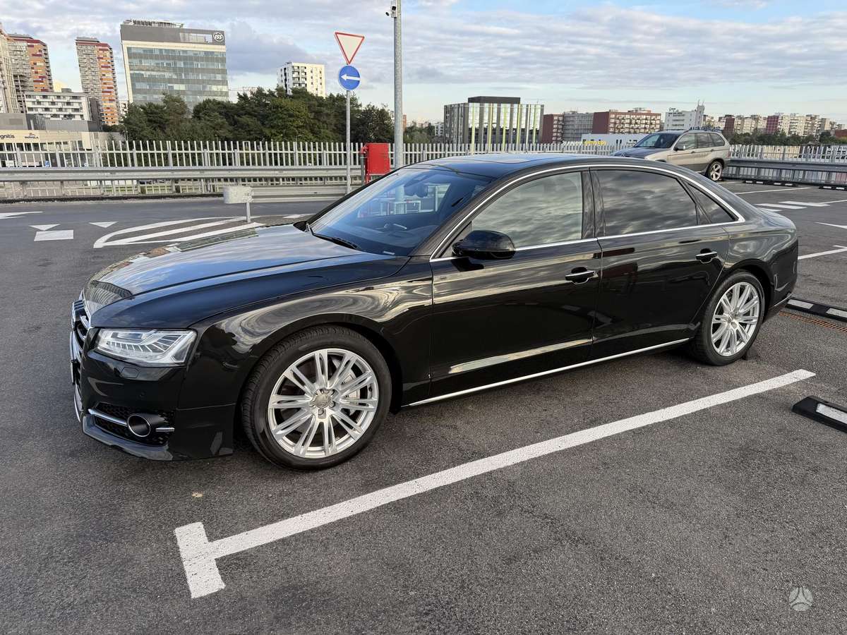 Audi A8 L, 3.0 l., Седан