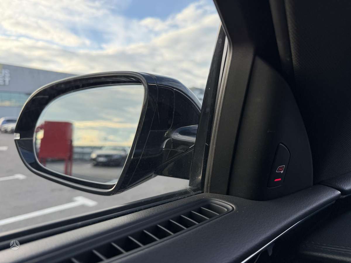 Audi A8 L, 3.0 l., Седан