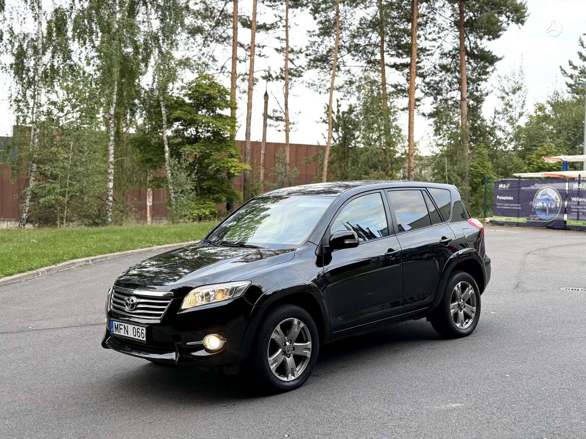 Toyota RAV4 - 2