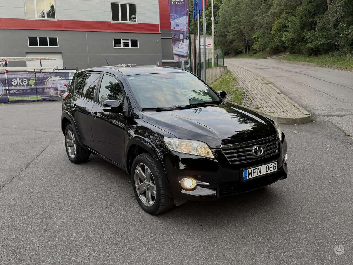 Toyota RAV4 - 3