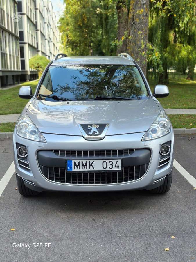 Peugeot 4007 - 1