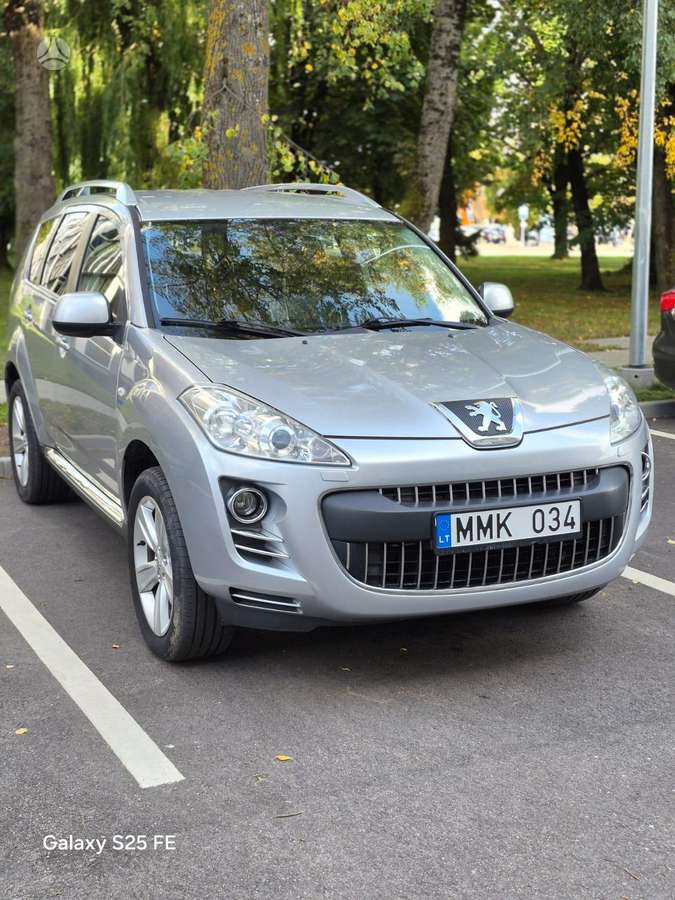 Peugeot 4007 - 3