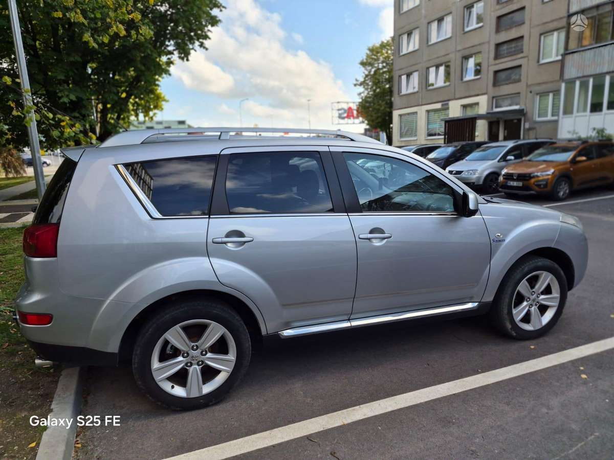Peugeot 4007 - 4