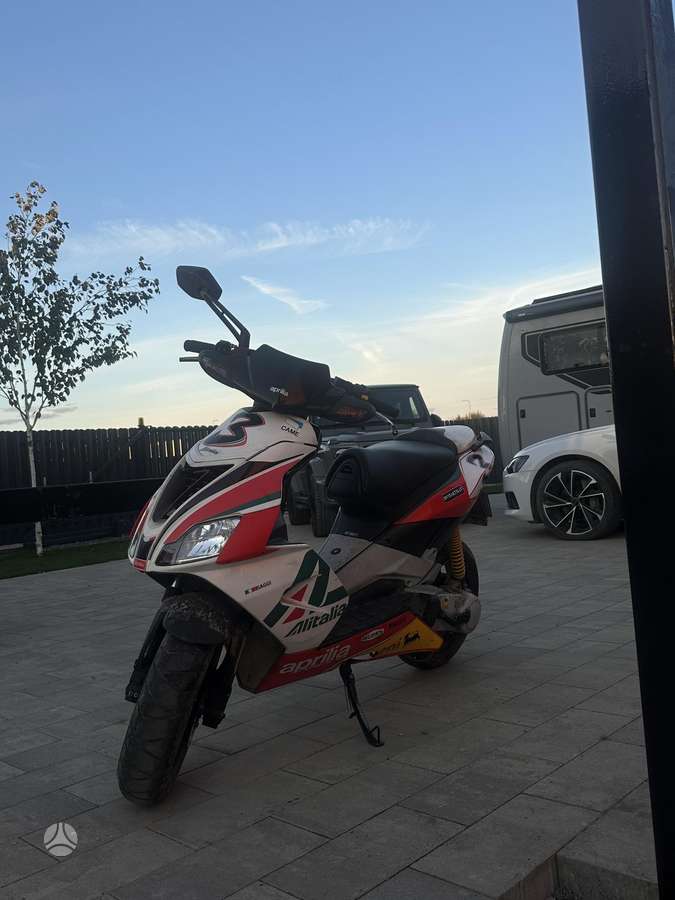 Aprilia SR, scooters / mopeds