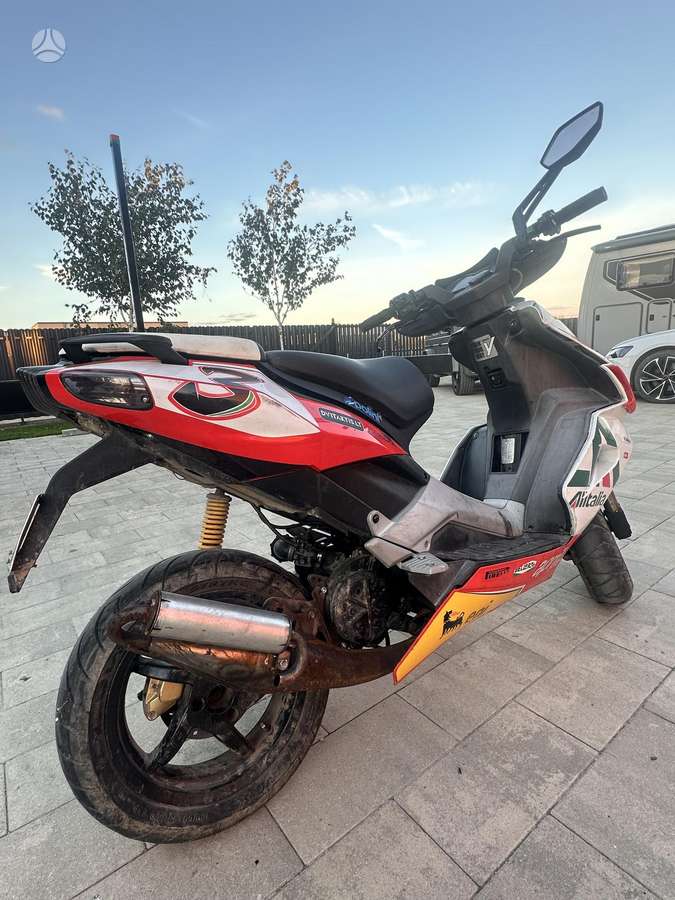 Aprilia SR, scooters / mopeds