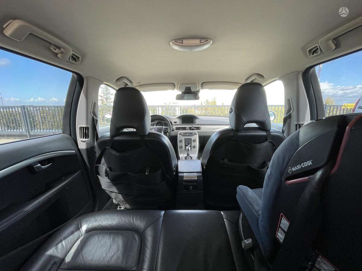 Volvo V70 - 8