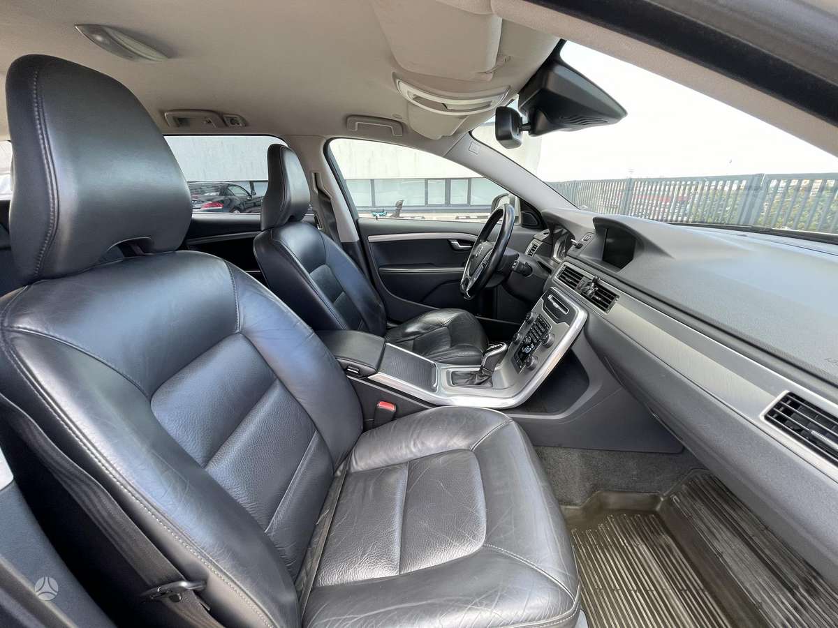 Volvo V70 - 11