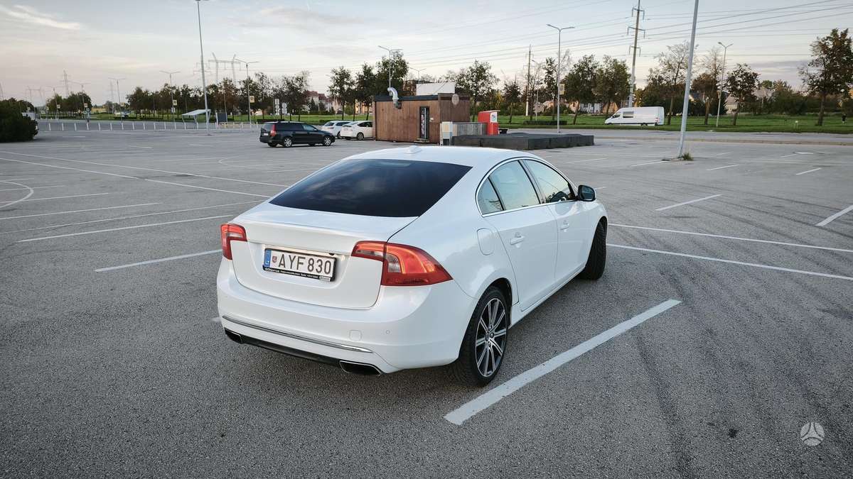 Volvo S60 - 3