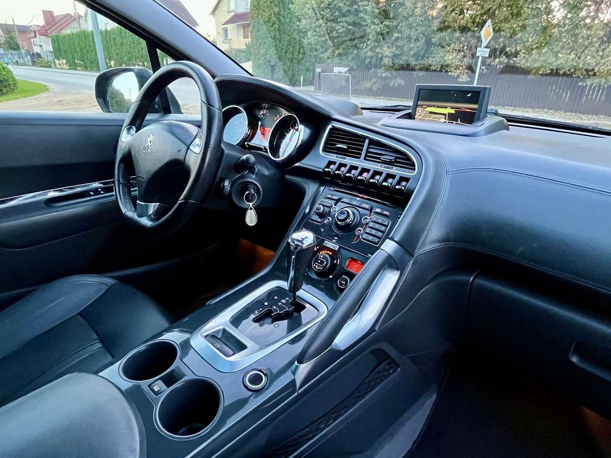 Peugeot 3008 - 8