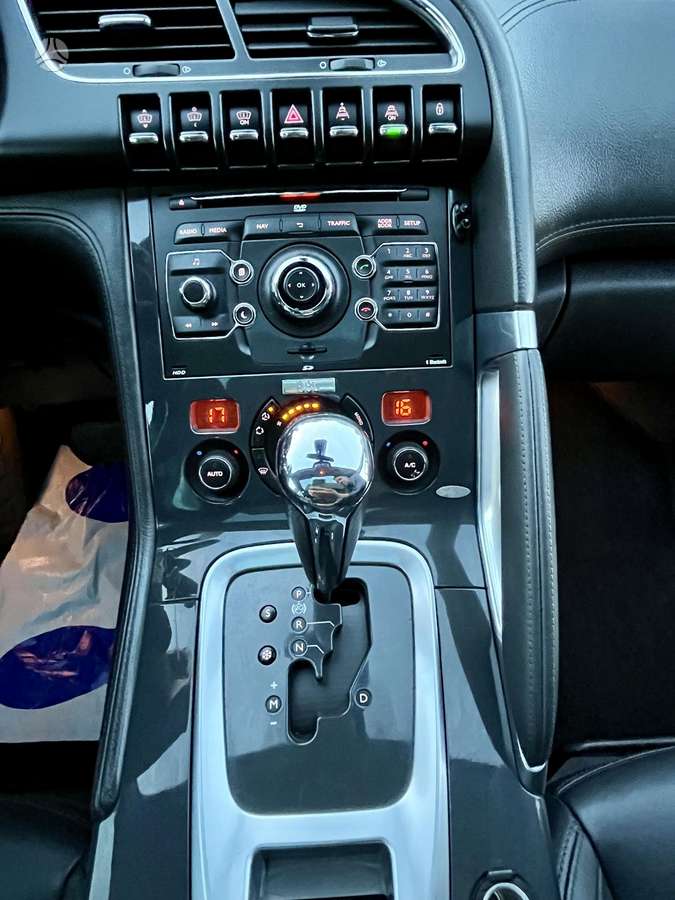 Peugeot 3008 - 9