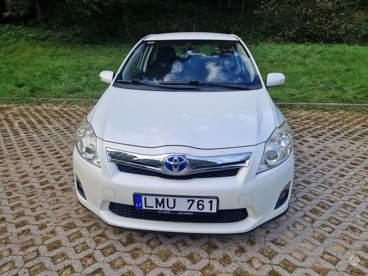 Toyota Auris - 1