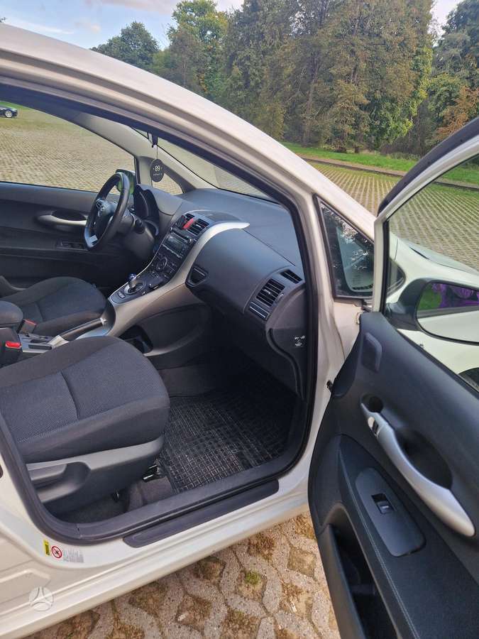Toyota Auris - 8