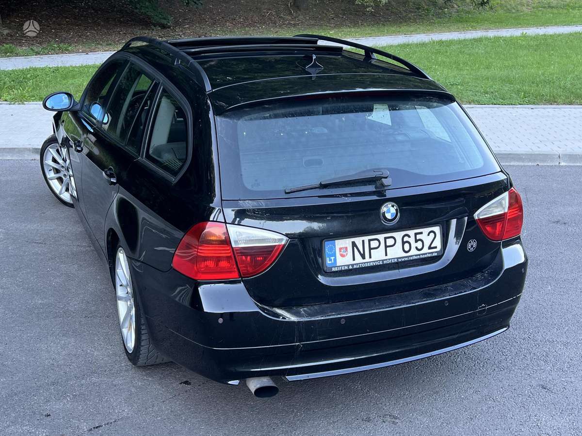 BMW 320, 2.0 l., wagon