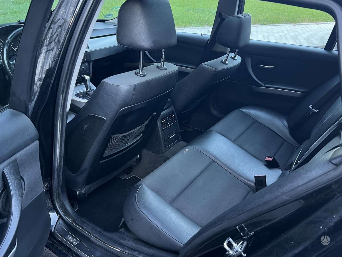 BMW 320, 2.0 l., wagon