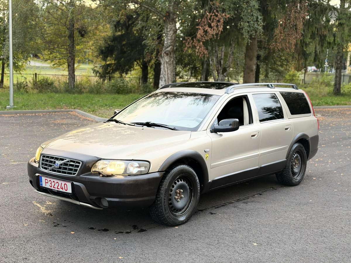 Volvo XC70, 2.4 l., wagon
