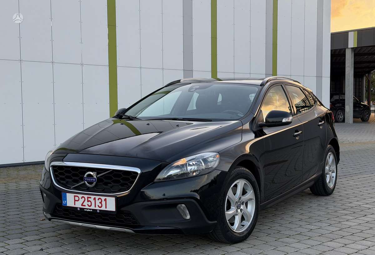 Volvo V40 Cross Country - 3