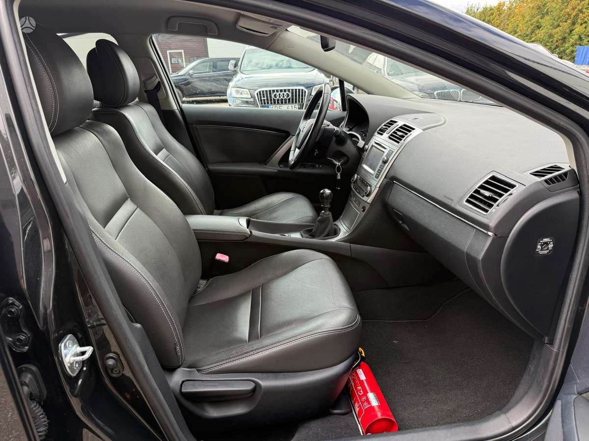 Toyota Avensis, 2.0 l., Универсал