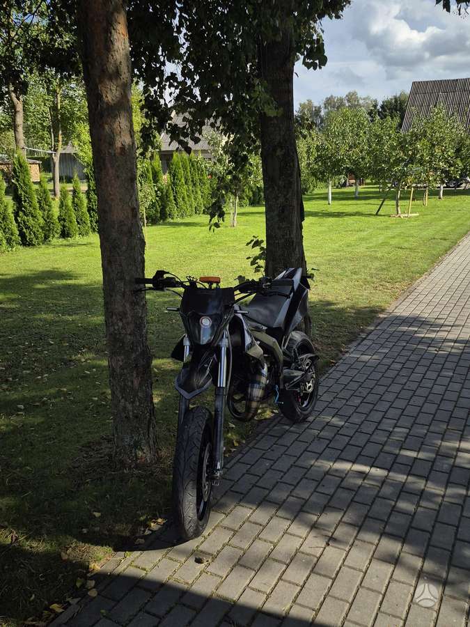 Derbi Senda 49cc, supermoto