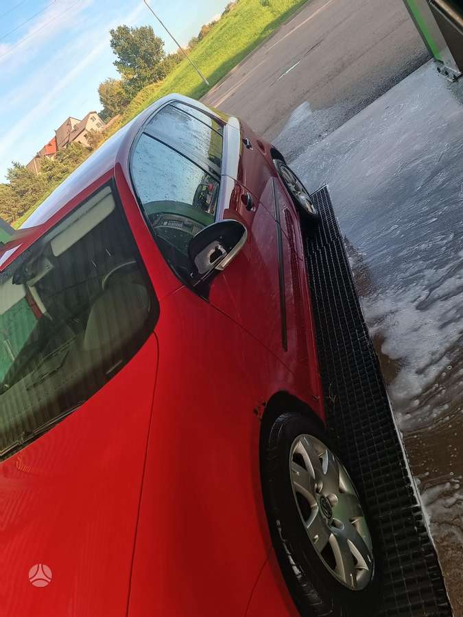 Volkswagen Golf - 2