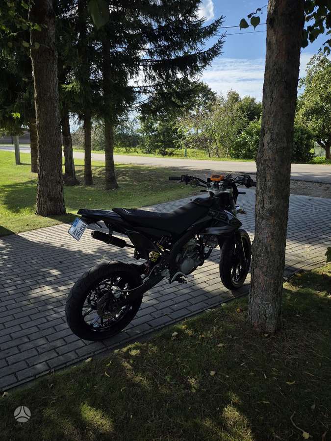 Derbi Senda 49cc, supermoto