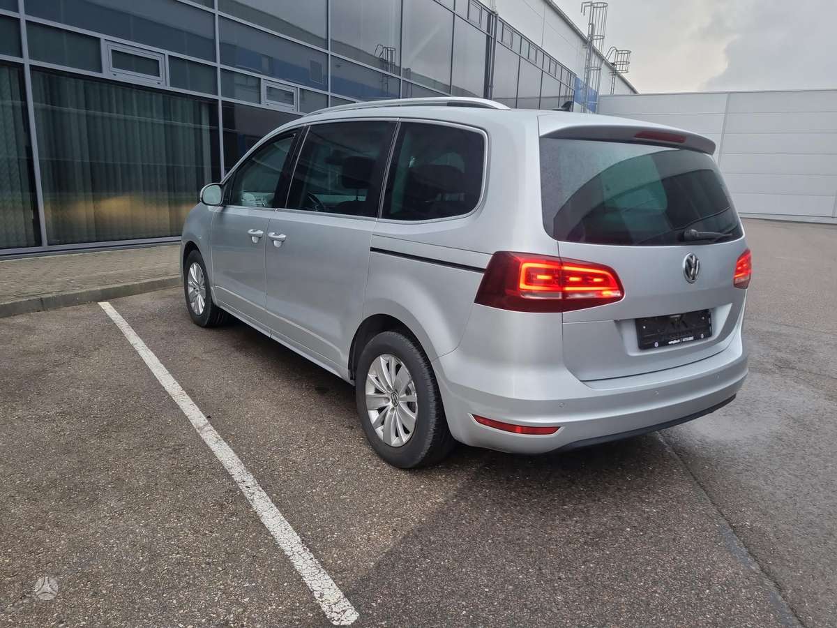 Volkswagen Sharan - 1