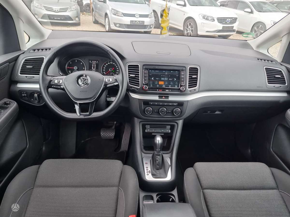Volkswagen Sharan - 8