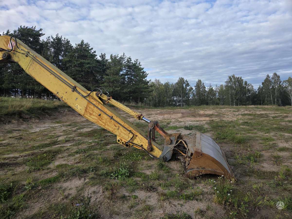 New Holland E215B long reach, excavator