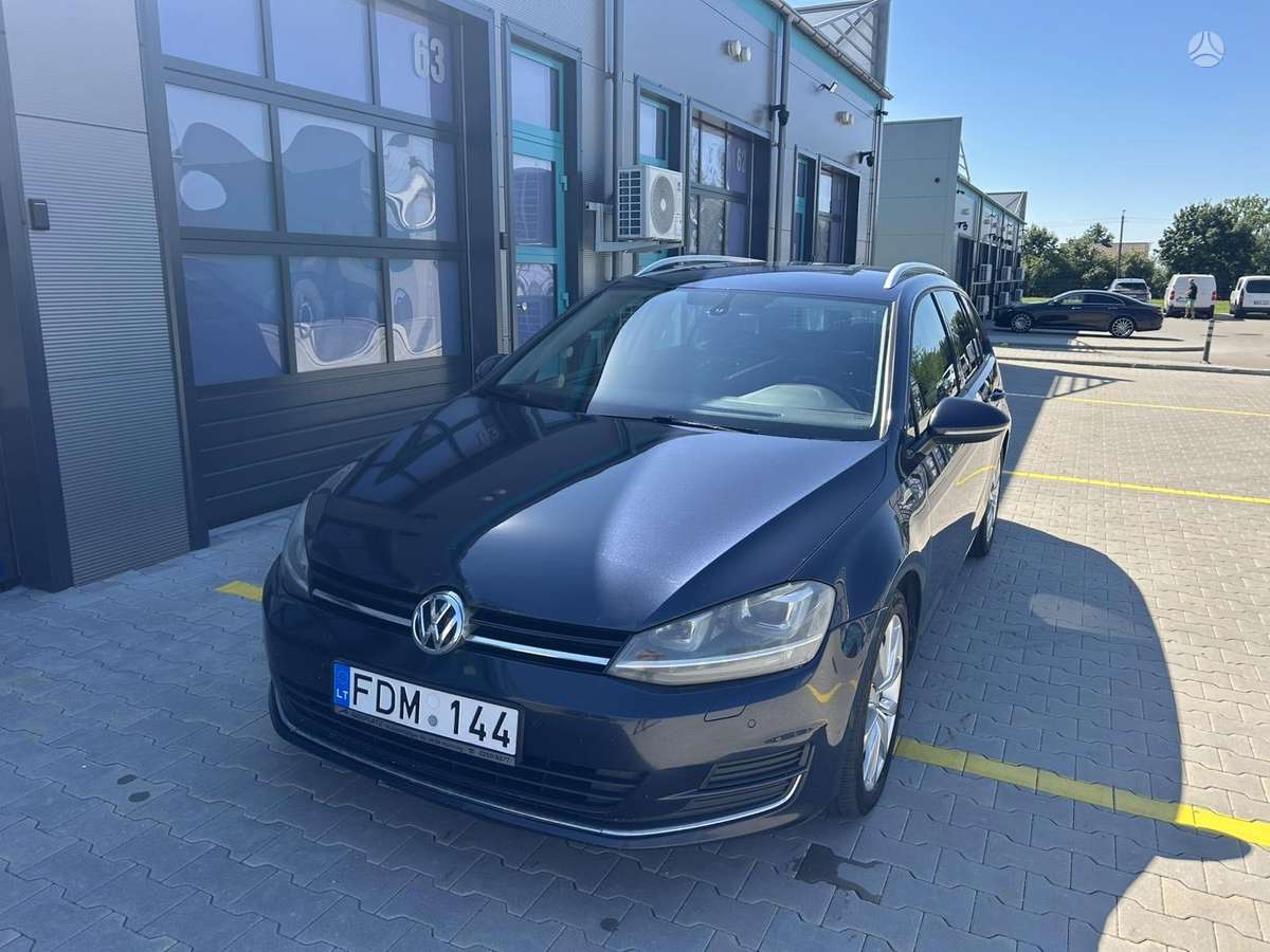 Volkswagen Golf - 2