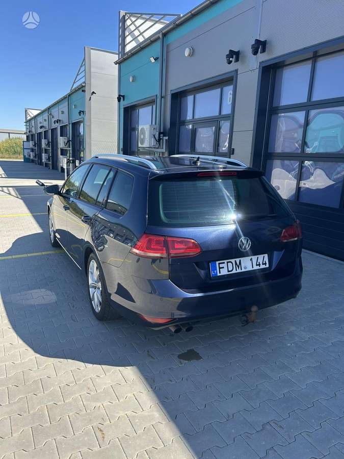 Volkswagen Golf - 3