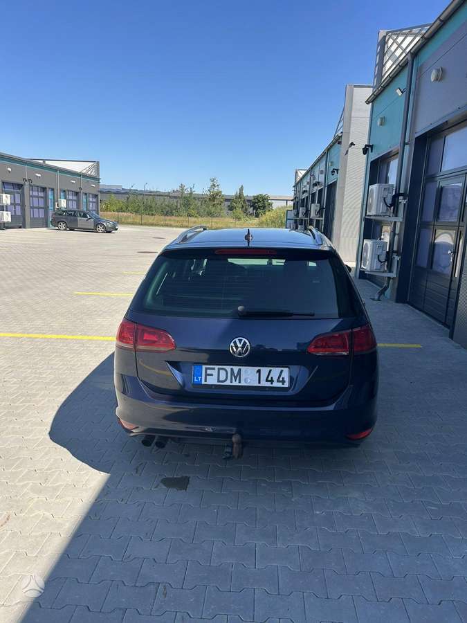 Volkswagen Golf - 4