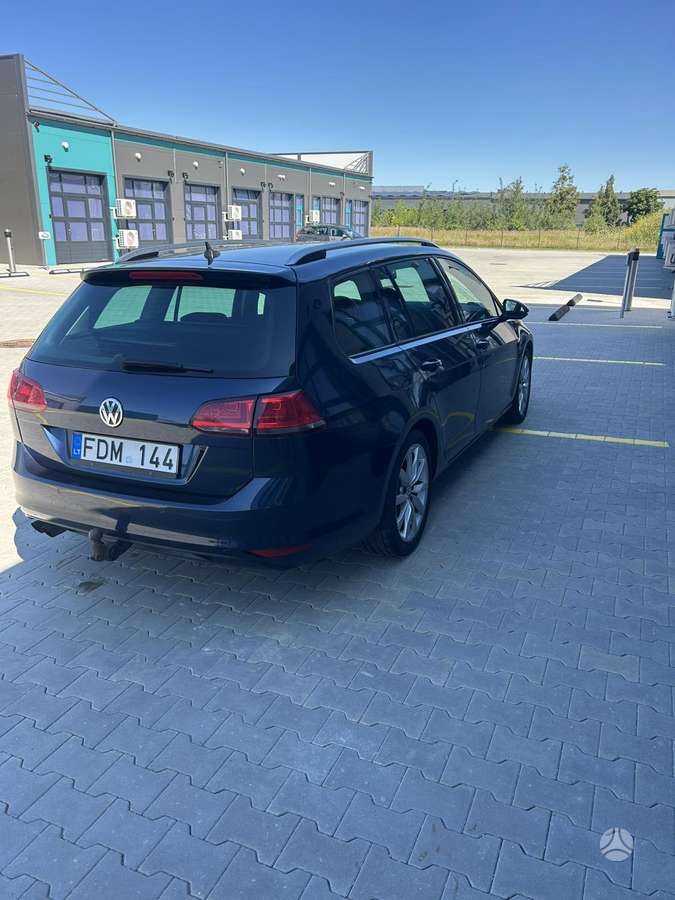 Volkswagen Golf - 12