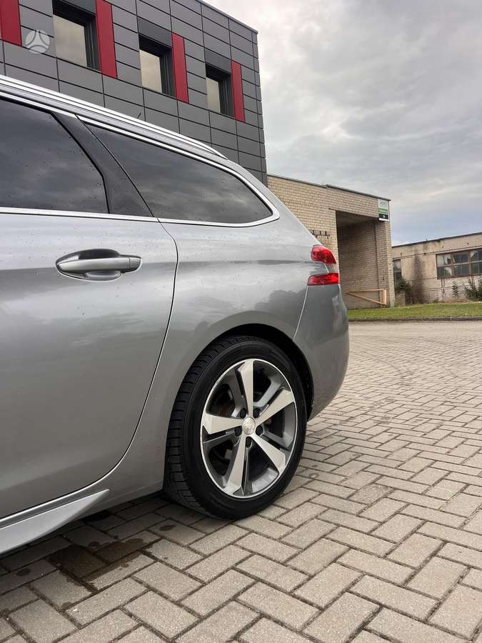 Peugeot 308 - 6