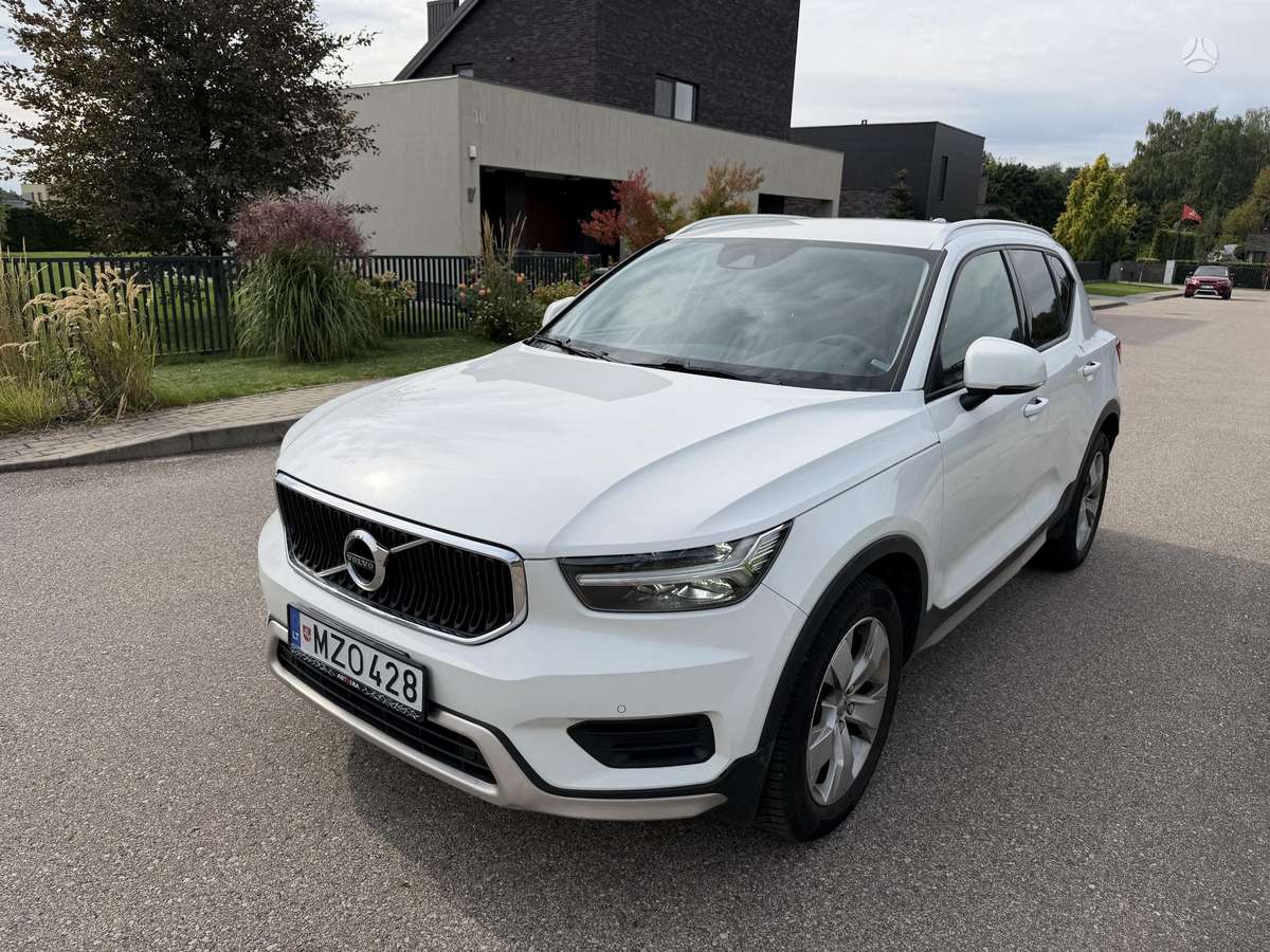 Volvo XC40 - 1