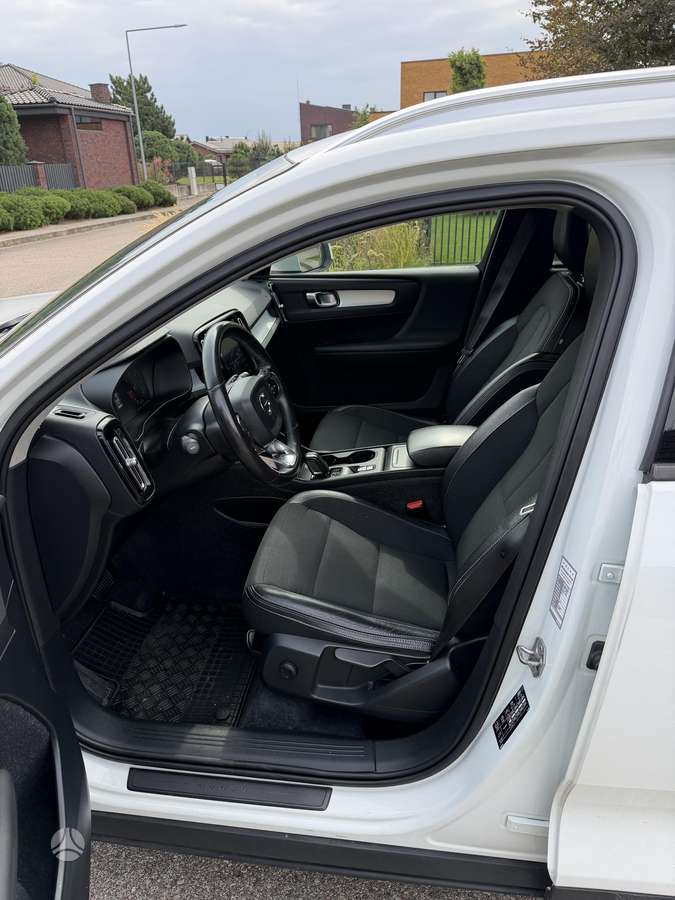 Volvo XC40 - 5