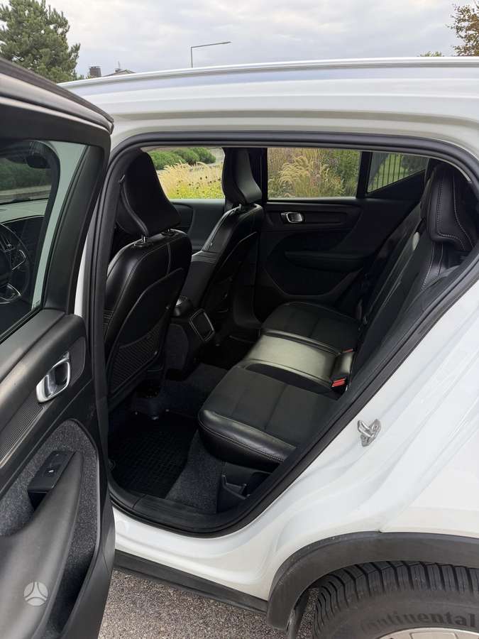 Volvo XC40 - 6