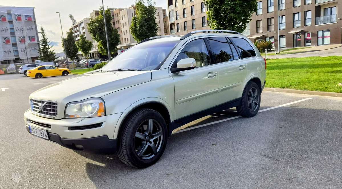 Volvo XC90 - 3