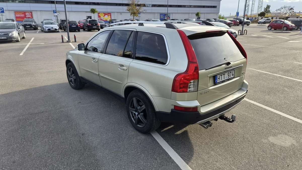 Volvo XC90 - 4