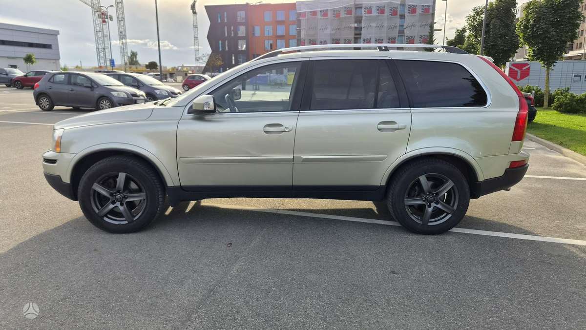 Volvo XC90 - 5