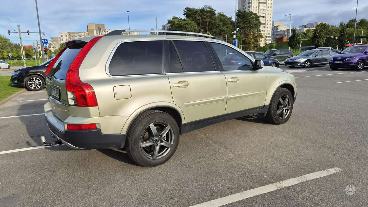 Volvo XC90 - 6