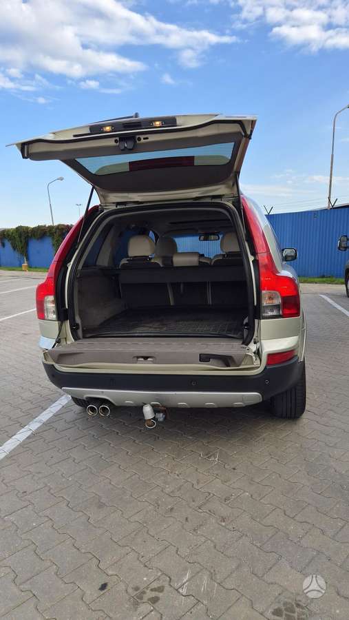 Volvo XC90 - 12