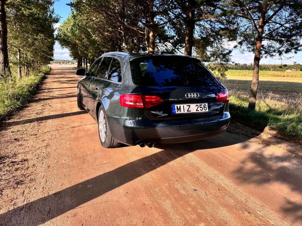 Audi A4, 2.0 l., universalas