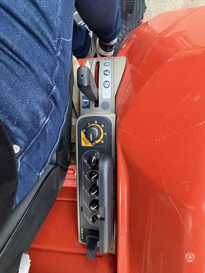Hinomoto Nx240, tractors