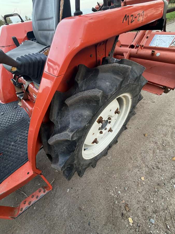 Hinomoto Nx240, tractors