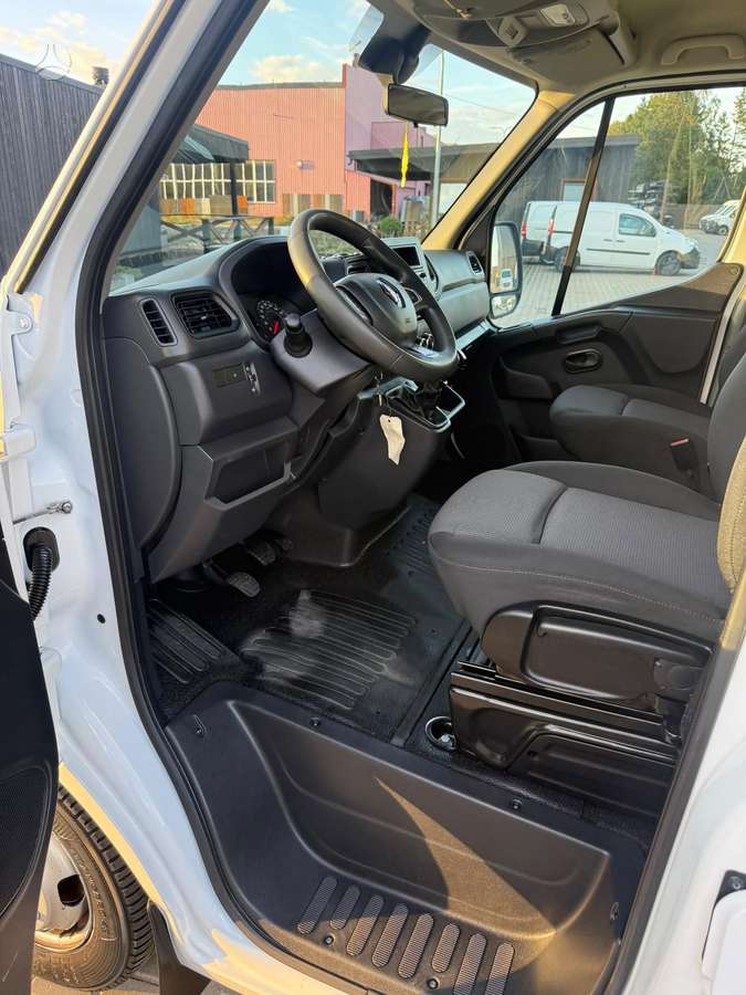 Renault Master, refrigerated trucks
